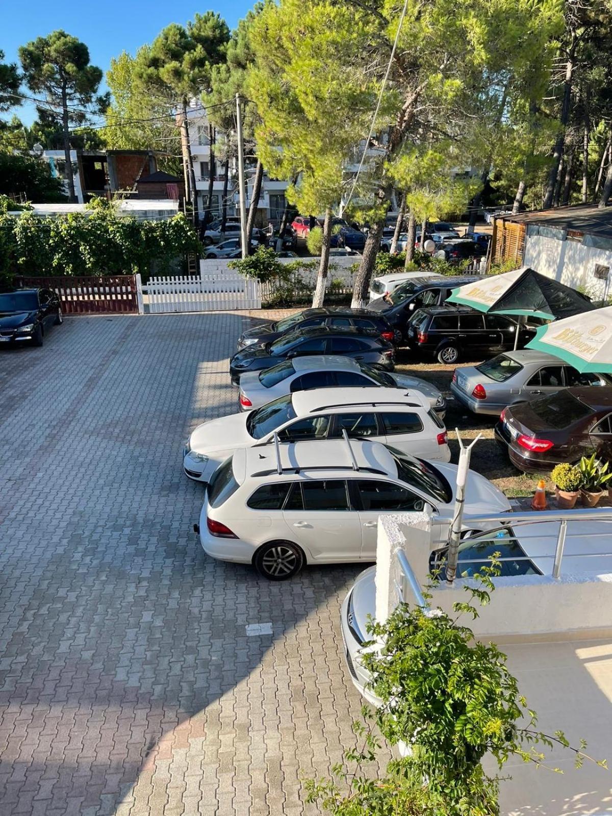 Ramadani Apartments Velipojë Buitenkant foto